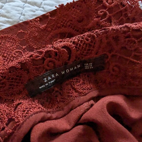 3/$30 ZARA burgundy lace pencil skirt - Picture 7 of 8